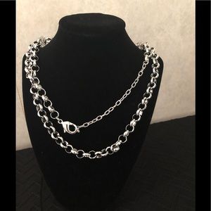 Chico’s Necklace. Size OS